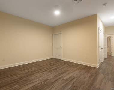 18 Creek Road - Photo Thumbnail 8