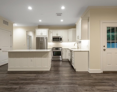 18 Creek Road - Photo Thumbnail 3
