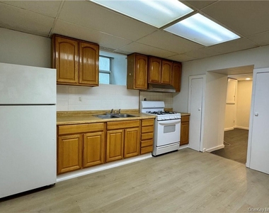 21 Fort Putnam Street - Photo Thumbnail 6