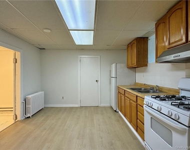21 Fort Putnam Street - Photo Thumbnail 5