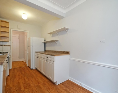 1 Broad Parkway - Photo Thumbnail 14