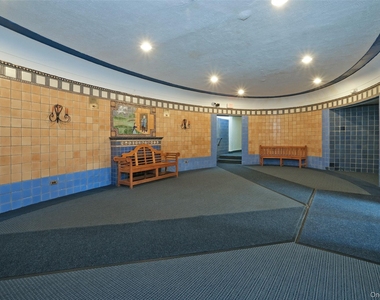 1 Broad Parkway - Photo Thumbnail 4