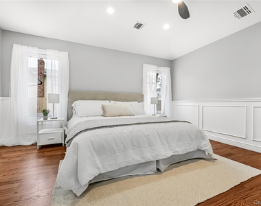 214 Oak Neck - Photo Thumbnail 12