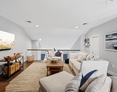 11 Silver Spruce Way - Photo Thumbnail 38