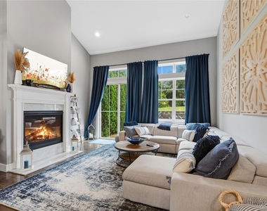11 Silver Spruce Way - Photo Thumbnail 20