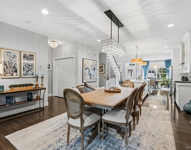 11 Silver Spruce Way - Photo Thumbnail 18