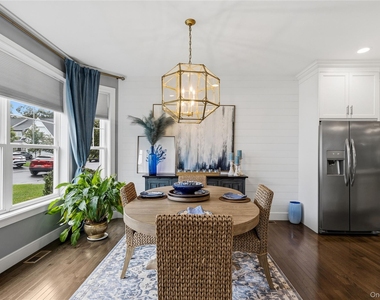 11 Silver Spruce Way - Photo Thumbnail 7
