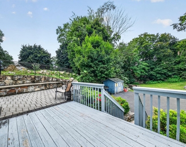 83 Mountain Avenue - Photo Thumbnail 24