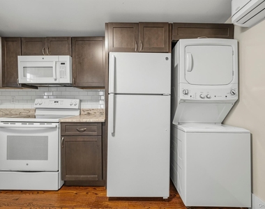 83 Mountain Avenue - Photo Thumbnail 15