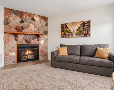 69 Kensington Way - Photo Thumbnail 3