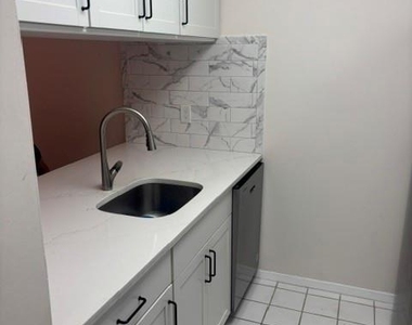 25 Rockledge Avenue - Photo Thumbnail 6