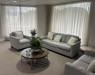 25 Rockledge Avenue - Photo Thumbnail 3