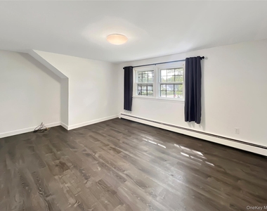 8 Daly Drive - Photo Thumbnail 16