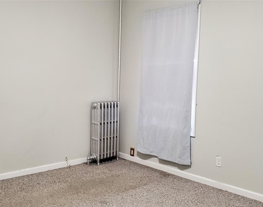 8602 89th Street - Photo Thumbnail 2
