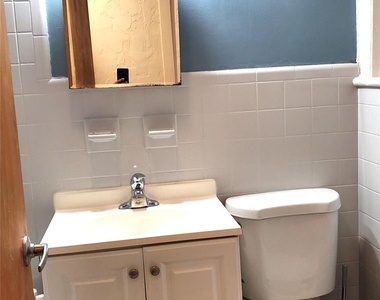 8602 89th Street - Photo Thumbnail 7