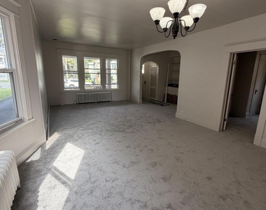 354 New Scotland Avenue - Photo Thumbnail 2