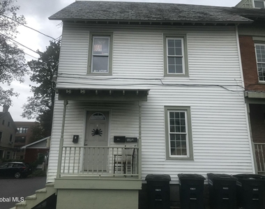 441 Glen Street - Photo Thumbnail 1