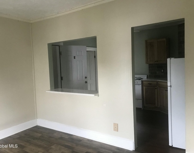 441 Glen Street - Photo Thumbnail 5