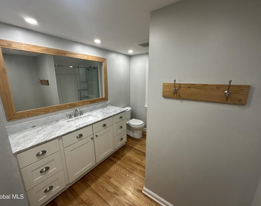 24 Berkshire Drive - Photo Thumbnail 16