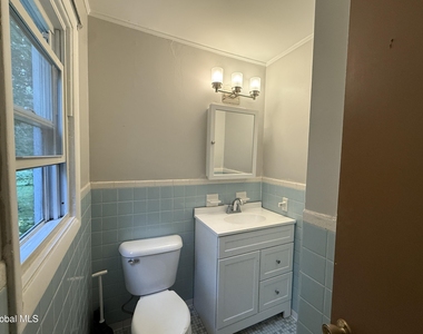 5 Dowling Road - Photo Thumbnail 6