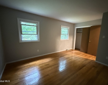 5 Dowling Road - Photo Thumbnail 8
