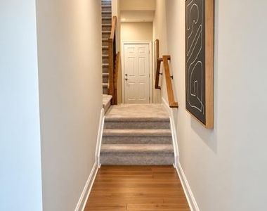220 Lyla Lane - Photo Thumbnail 17