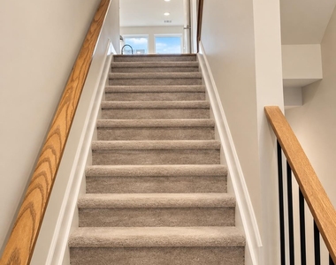 220 Lyla Lane - Photo Thumbnail 16