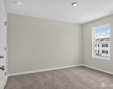 139 Essex Drive - Photo Thumbnail 19