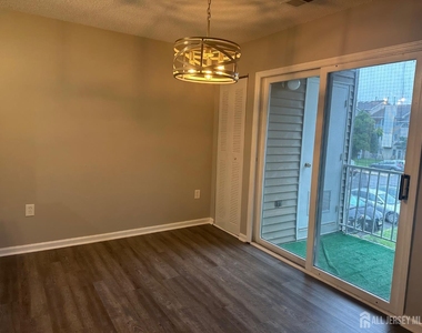1027 Edpas Road - Photo Thumbnail 12