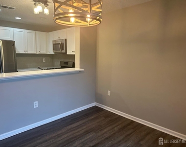 1027 Edpas Road - Photo Thumbnail 2