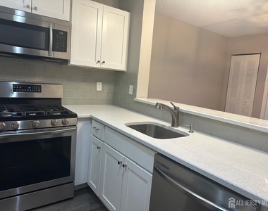 1027 Edpas Road - Photo Thumbnail 4
