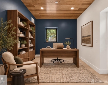 810 N 2nd Avenue - Photo Thumbnail 3