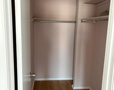 278 Crosse Drive - Photo Thumbnail 8