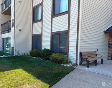 278 Crosse Drive - Photo Thumbnail 1
