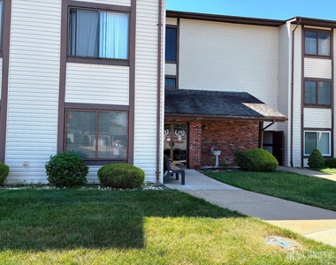 278 Crosse Drive - Photo Thumbnail 2