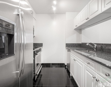 60 W 23rd Street - Photo Thumbnail 5