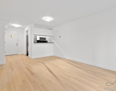 60 W 23rd Street - Photo Thumbnail 4