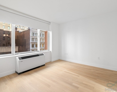 60 W 23rd Street - Photo Thumbnail 2