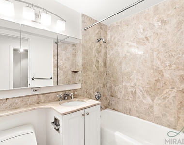 60 W 23rd Street - Photo Thumbnail 7