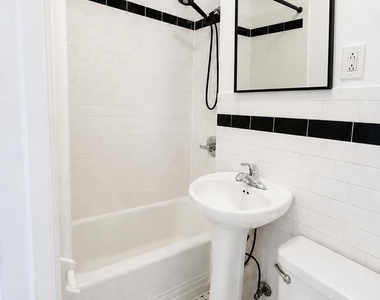 179 Irving Avenue - Photo Thumbnail 7