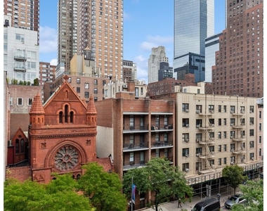 408 W 57th Street - Photo Thumbnail 6