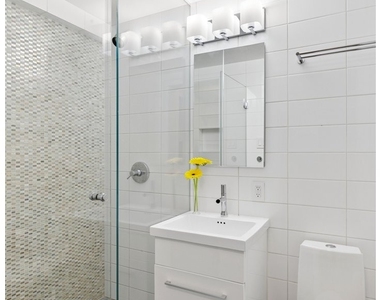 408 W 57th Street - Photo Thumbnail 5