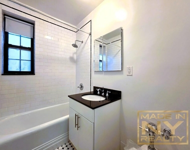 51-01 39th Avenue - Photo Thumbnail 6