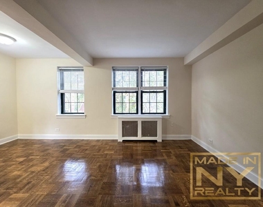 51-01 39th Avenue - Photo Thumbnail 5