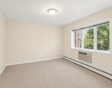 10-54 47th Avenue - Photo Thumbnail 4