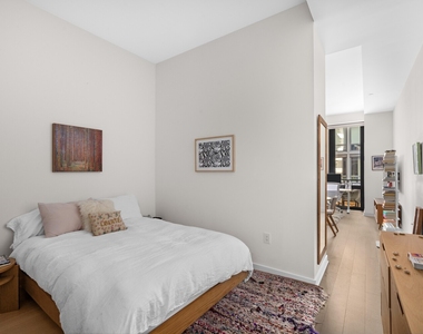 77 Charlton Street - Photo Thumbnail 2