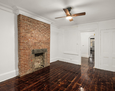488 9th Avenue - Photo Thumbnail 4