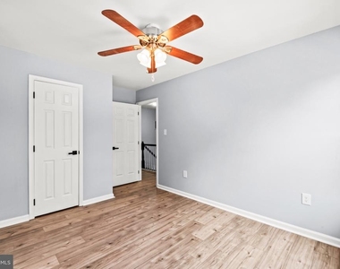601 Twin Brook Lane - Photo Thumbnail 35