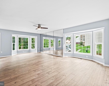 601 Twin Brook Lane - Photo Thumbnail 11