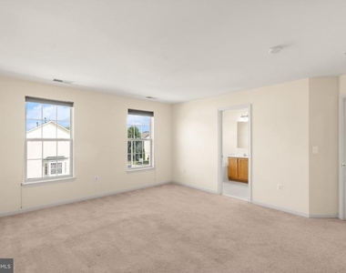 15720 Palermo Terrace - Photo Thumbnail 33